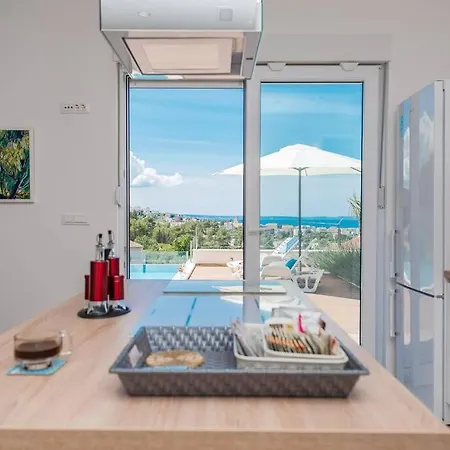 Casta Villa Podstrana