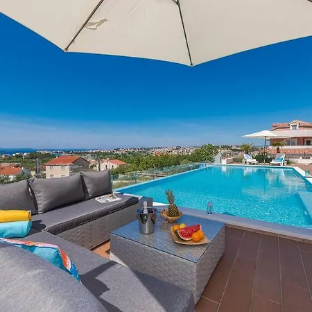 Casta Villa